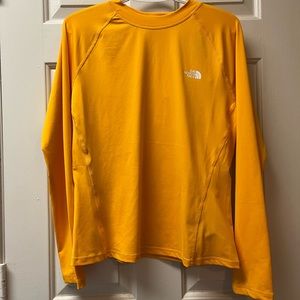 NWT Northface long sleeves shirt